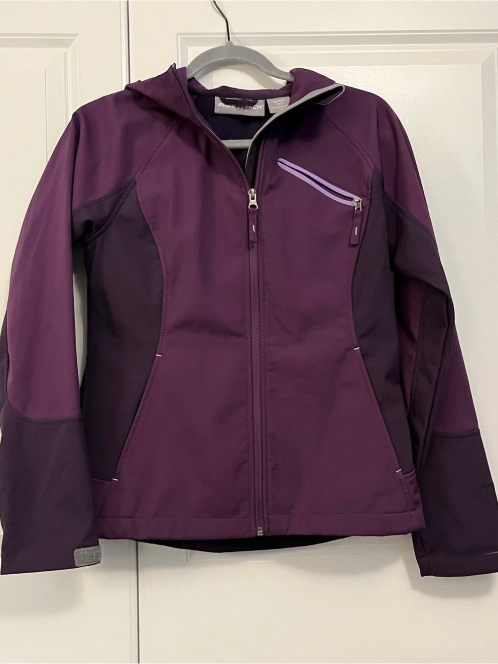 Free Tech Women’s Plum Hooded Utility Jacket